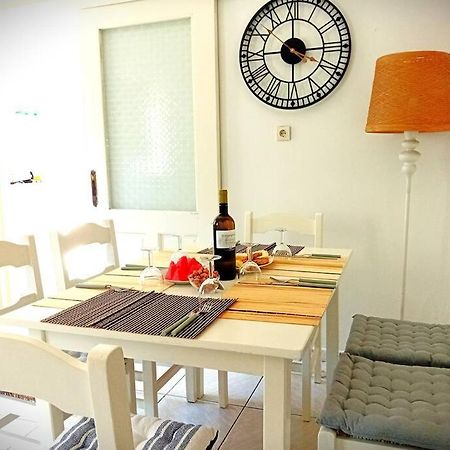 Duka'S Gardenhouse Villa สโกเปลอสทาวน์ ภายนอก รูปภาพ